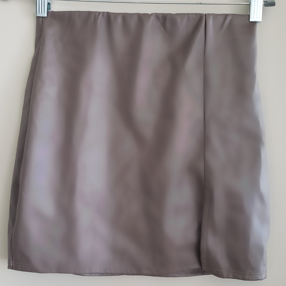 Grey leather mini skirt